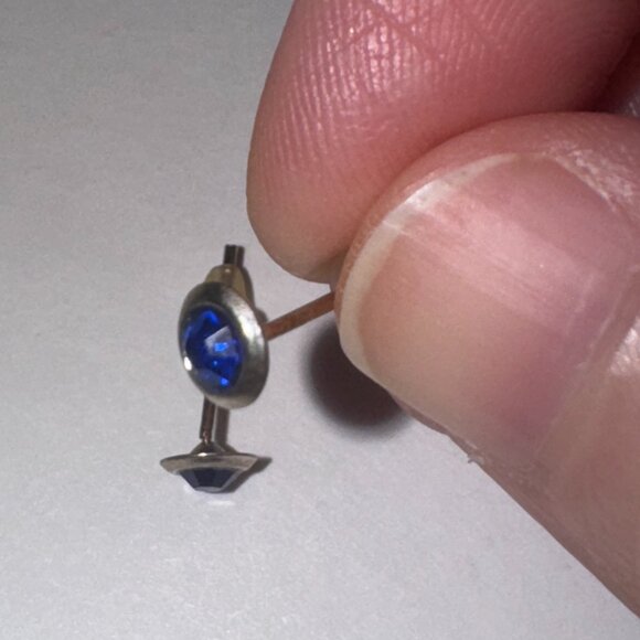 5 Mm Round Sapphire Blue Cz And Sterling Post Earrings - Picture 13 of 13